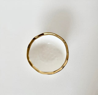 Luxury White Dinnerware Set With Gold Trim (3 pieces)