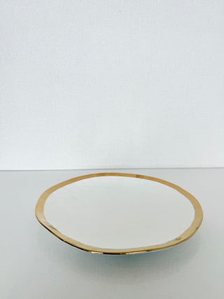 Luxury White Dinnerware Set With Gold Trim (3 pieces)