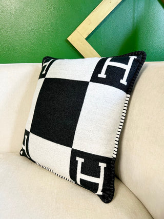 Luxury Letter H Black & White Style Pillow - Double-Sided Thick Knitted Pillow Cover(18" X 18")