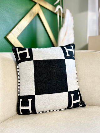 Luxury Letter H Black & White Style Pillow - Double-Sided Thick Knitted Pillow Cover(18" X 18")