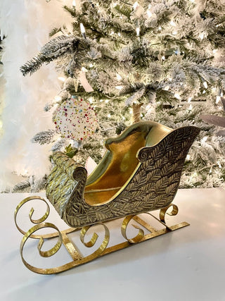 Gold Resin Holiday Sleigh Décor - DesignedBy The Boss