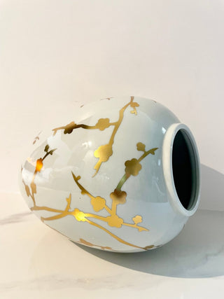 Handmade Ceramic Table Vase - DesignedBy The Boss