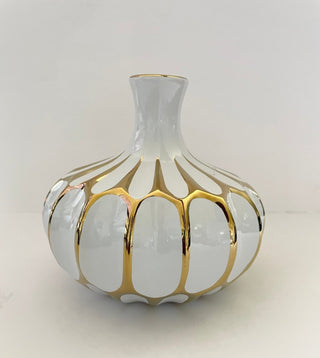 Small Flower Vase With Gold Accent - DesignedBy The Boss