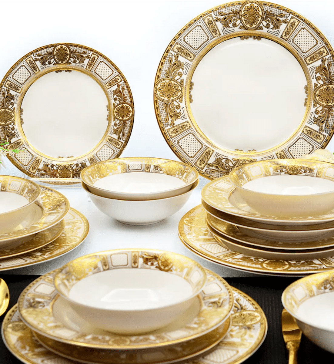 Gold and white dinnerware set clearance