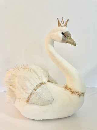 Large White Elegant Furry Swan Decoration - DesignedBy The Boss