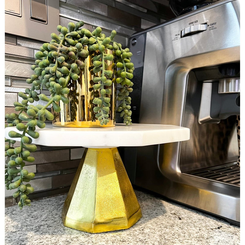 Marble Riser With Gold Finish Pedestal – DesignedBy The Boss